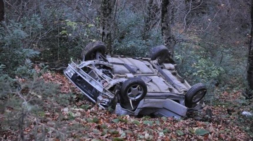 Bursa&rsquo;da Otomobil U&ccedil;uruma Yuvarlandı: 4 Yaralı