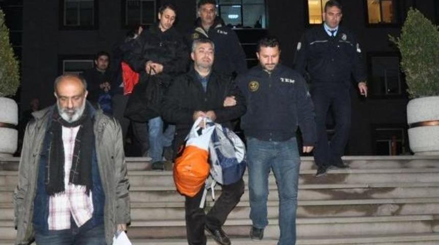 Bursa'da Fet&ouml; Soruşturmasında 5 &Ouml;ğretmen Tutuklandı