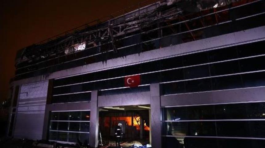 Bursa'da Otomobil Yedek Par&ccedil;a Fabrikasında Yangın