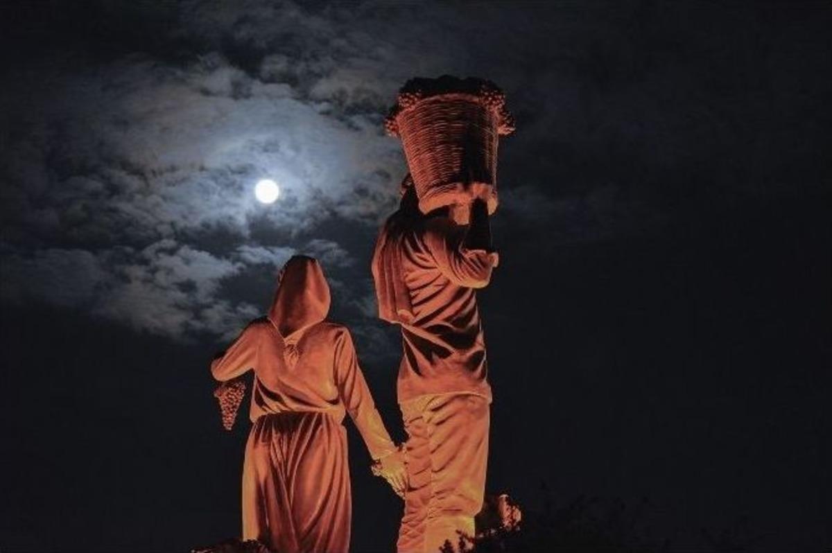 S&uuml;per Ay Yurtta İlgiyle İzlendi