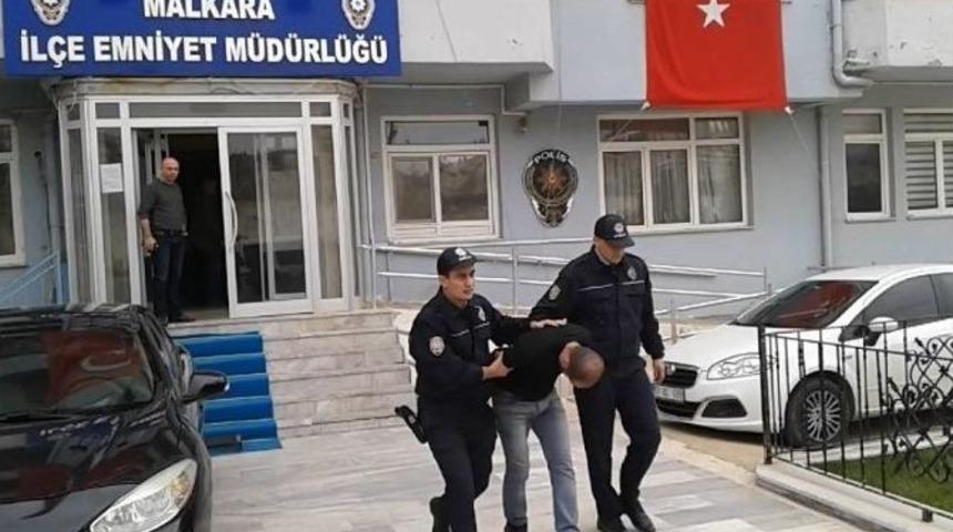 Emekli &Ouml;ğretmeni Dolandıran Şahsı Vatandaş Su&ccedil;&uuml;st&uuml; Yakalattı