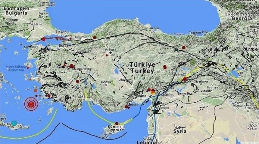 Ege&rsquo;de 1 Saatte 9 B&uuml;y&uuml;k Deprem
