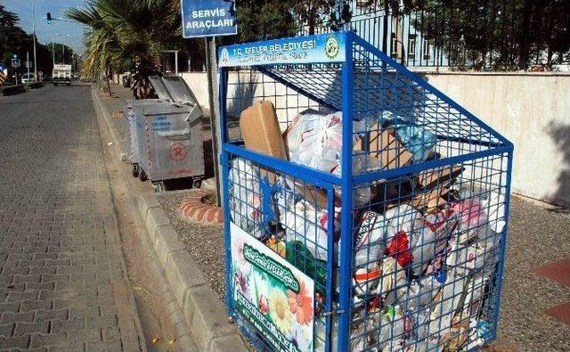 Aydın’da Geri Dönüşüm Kutuları, Geri Dönüşmeyen Çöplerle Doldu