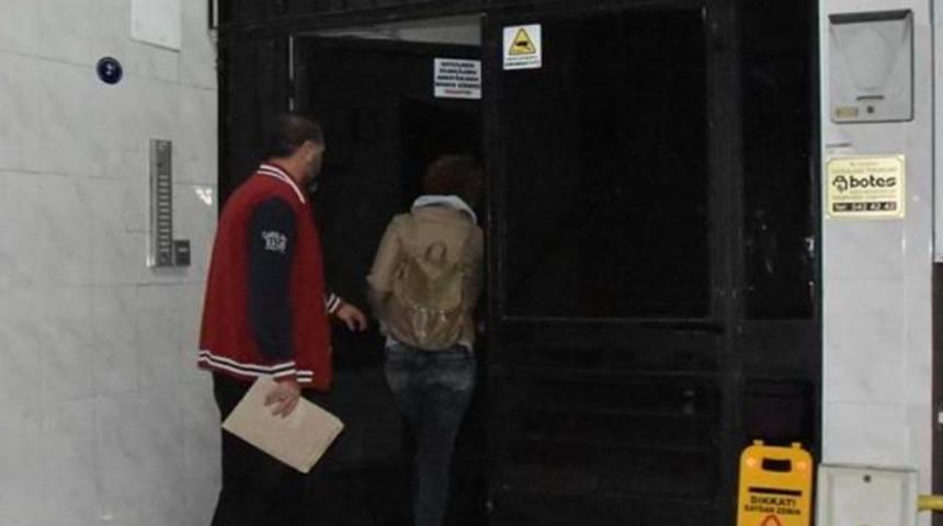 Mit Ve &Ouml;zel Harekat Binasını Bombalayan Pilotun Doktor Eşi De G&ouml;zaltında