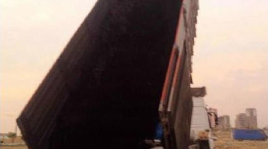 &Uuml;st&uuml; K&ouml;m&uuml;r Altı Ka&ccedil;ak Sigara