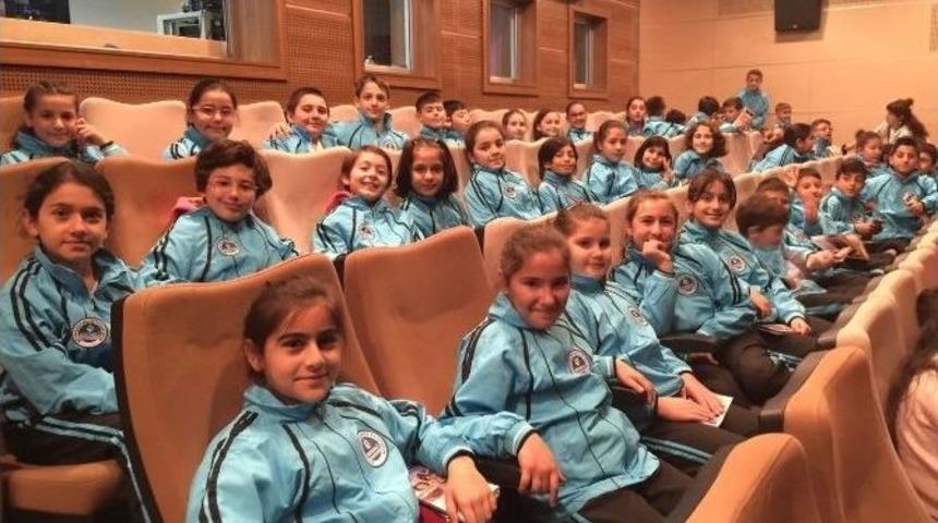 Kağıtspor, Sporcularını Sosyalleştiriyor