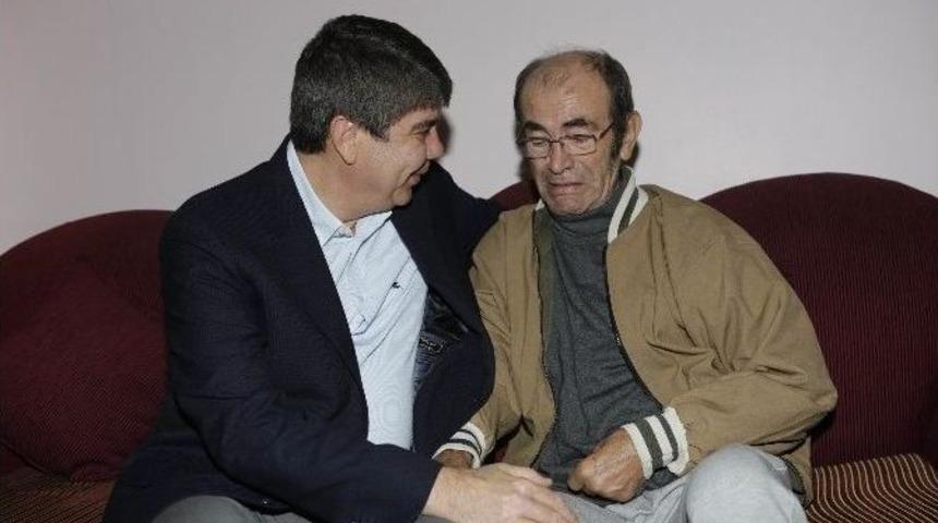 T&uuml;rel&rsquo;den Gazeteci Mustafa Noyan&rsquo;a Vefa