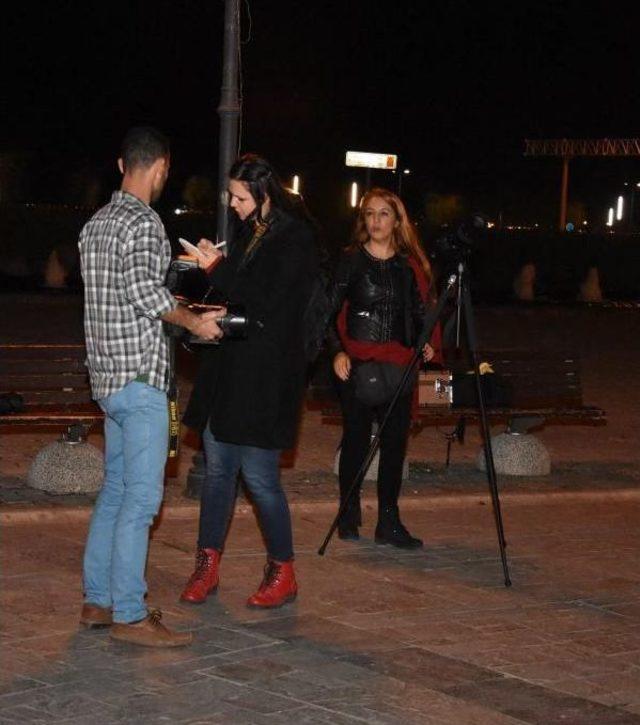 Konak Meydanı nda Ay Manzarası 2