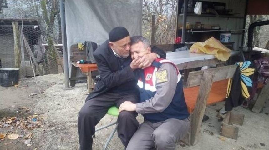 110 Yaşındaki Hasan Dede G&ouml;renleri Şaşırtıyor