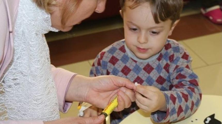 &Ccedil;ocuklara Moral Verdiler