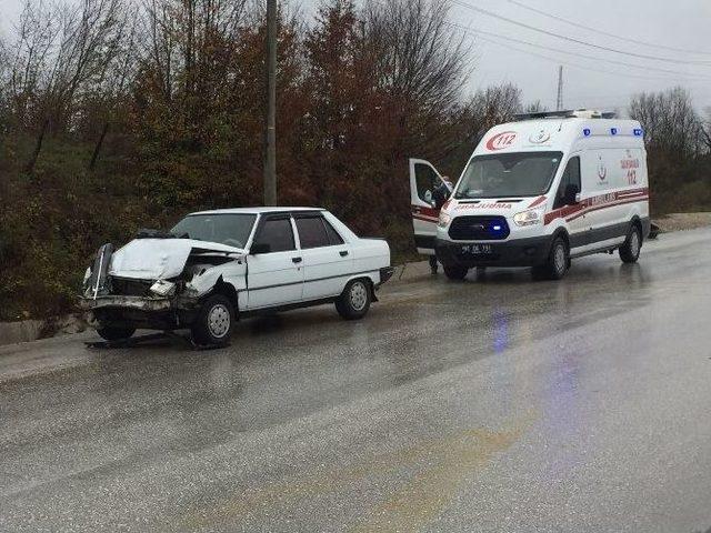 Düzce-akçakoca Yolunda Kaza: 1’i Bebek 3 Yaralı