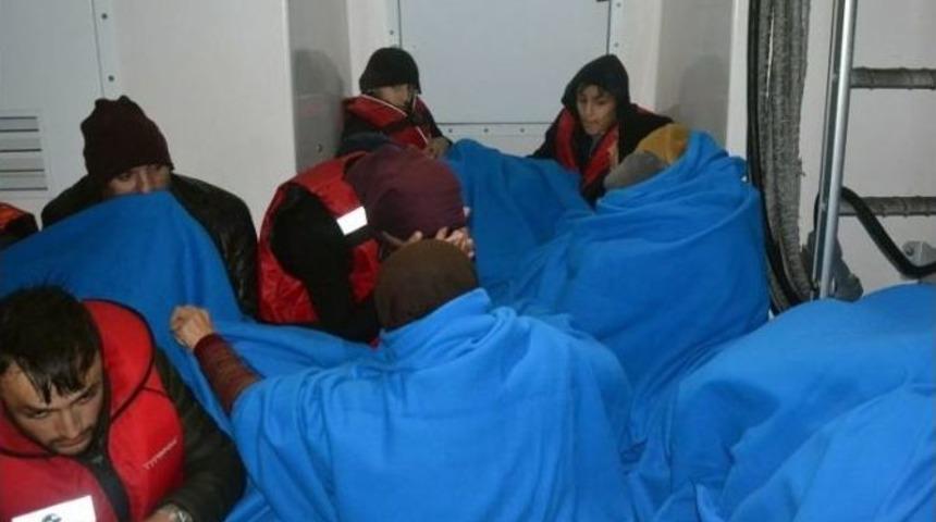 3 G&uuml;nde 129 D&uuml;zensiz G&ouml;&ccedil;men Yakalandı