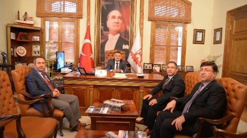 Ptt Bilecik Başm&uuml;d&uuml;r&uuml; Bozkurt&rsquo;tan Belediye Başkanı Yağcı&rsquo;yı Ziyaret