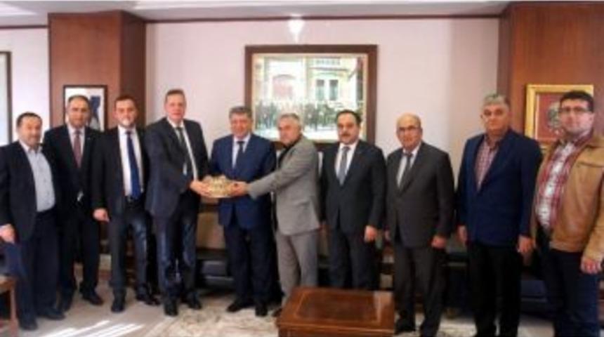 Aydın Ticaret Borsası&rsquo;ndan Emniyet M&uuml;d&uuml;r&uuml; Dr. Rahmi Baştuğ&rsquo;a Ziyaret