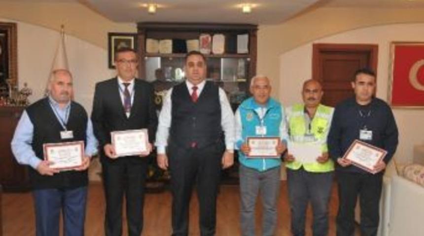 Başkan Can, Başarılı Personelleri &Ouml;d&uuml;llendirdi