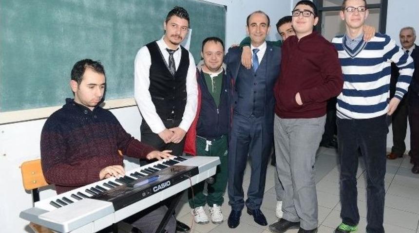 Yıldırım&rsquo;da Engeller Aşılıyor