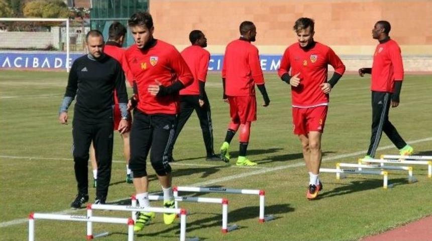 Kayserispor, Gen&ccedil;lerbirliği&rsquo;ni Eli Boş G&ouml;ndermek İstiyor