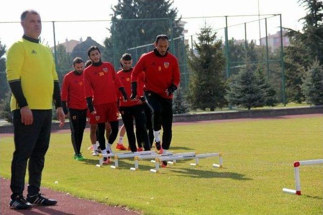 Kayserispor, Gençlerbirliği’ni Eli Boş Göndermek İstiyor