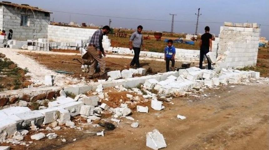 Ak&ccedil;akale&rsquo;de Yol Yapım &Ccedil;alışmaları Devam Ediyor