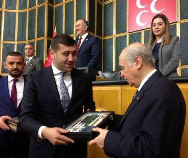 Bah&ccedil;eli ye, Mhp Kayseri &Ouml;rg&uuml;t&uuml; Tespih Koleksiyonu Hediye Etti 1