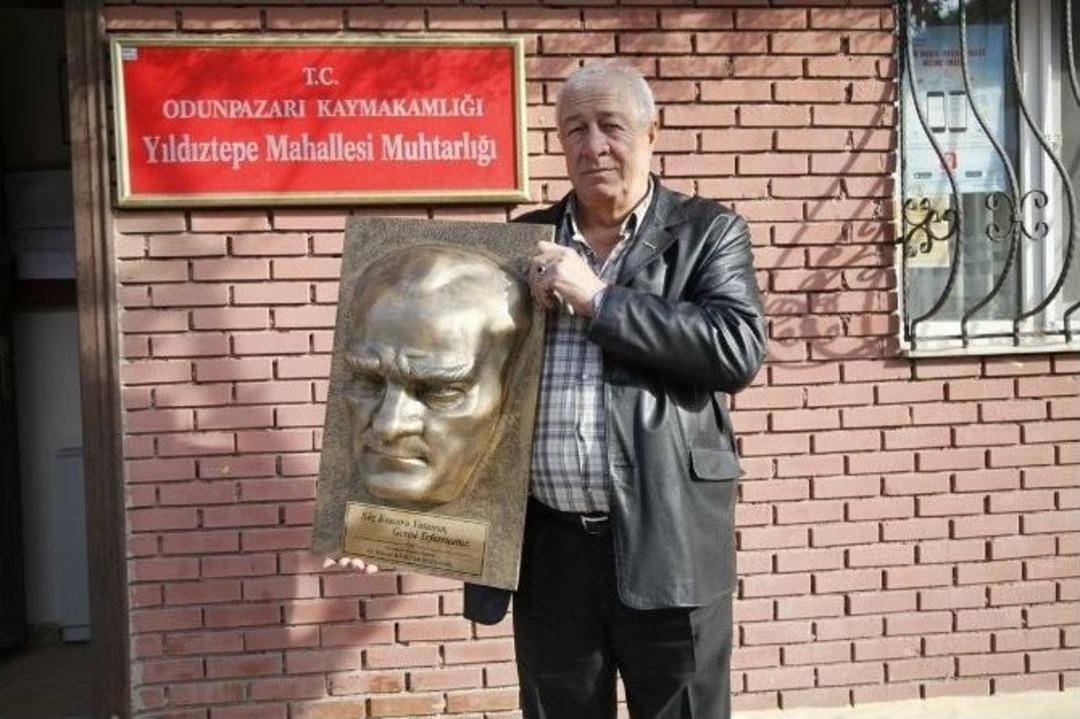 Odunpazarı&rsquo;ndan Muhtarlara Anlamlı Hediye