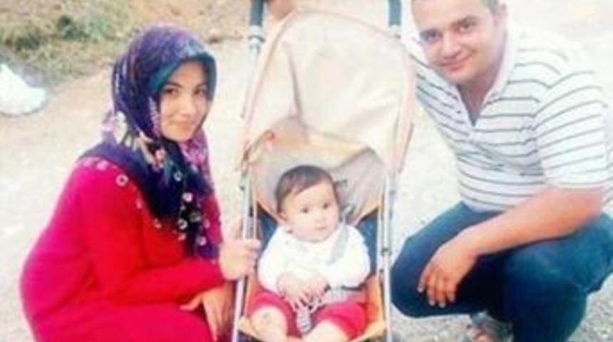 Kızını Kurtarmak İsteyen Anne Kamyonun Altında Kalarak &Ouml;ld&uuml;