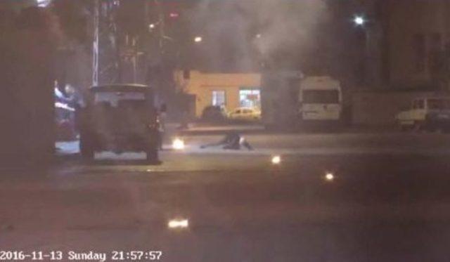 Pkk Gösterisinde Polise Molotofkokteyli Atarken Vuruldu