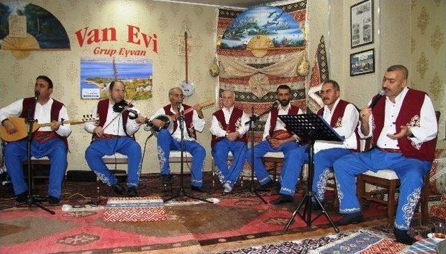 Van&rsquo;da Eyvan Geceleri Başladı 1