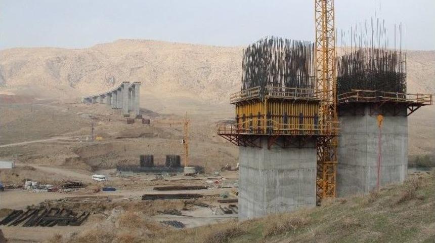 Ortadoğu&rsquo;nun En B&uuml;y&uuml;k K&ouml;pr&uuml;s&uuml; 2017&rsquo;de Hizmete Girecek