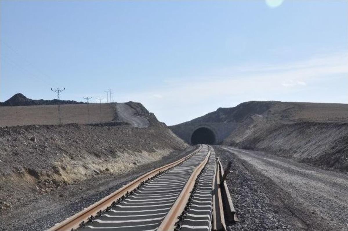 Asrın Projesi&rsquo;nde Raylar D&ouml;şeniyor