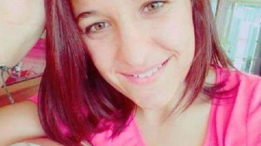 Sevgililer Ayrı Yerde Toprağa Verildi