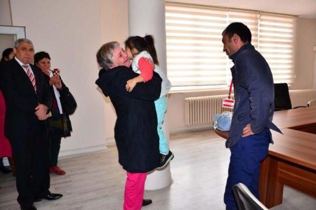 Anne Ve Oğlu 34 Yıl Sonra Kavuştu 3