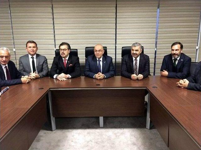 B&uuml;y&uuml;kşehir Belediye Başkanı Mustafa &Ccedil;elik Ak Parti&rsquo;yi Ziyaret Etti 1