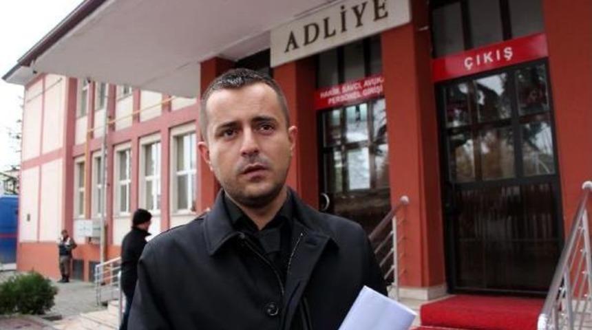 Alaaddin &Ccedil;akıcı, 'cumhurbaşkanına Hakaret' Su&ccedil;undan Yargılanıyor