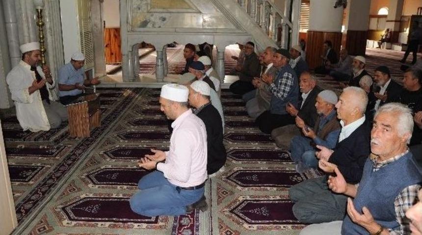 Mersin&rsquo;de, Şehit Derik Kaymakamı Safit&uuml;rk İ&ccedil;in Mevlit Okutuldu