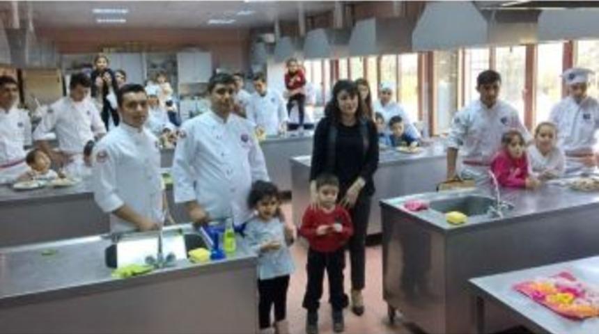 Ga&uuml;n Kreş Ve Anaokulu &Ouml;ğrencileri Kendi Kurabiyelerini Yaptı