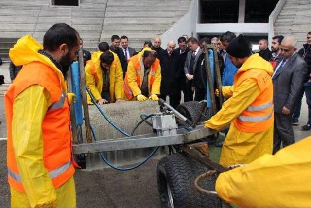Samsun un Yeni Stadına &Ccedil;im Serme Işlemi Başladı 3