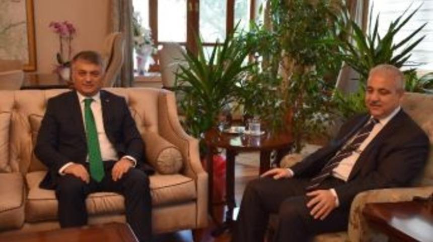 Balıkesir Ve Manisa Valileri Bir Araya Geldi