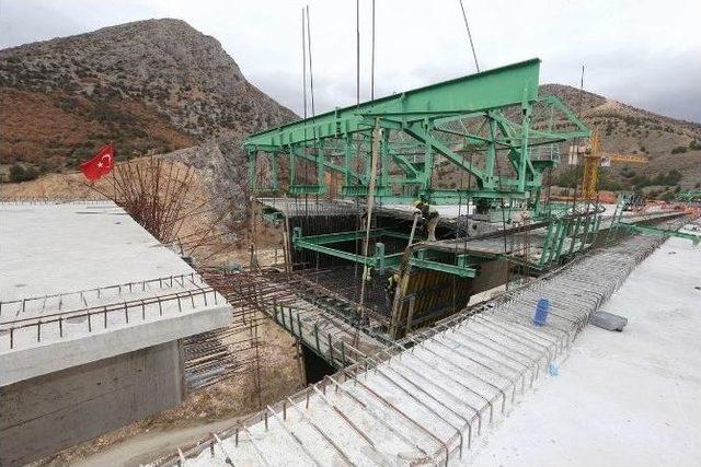 Vali Işık&rsquo;tan &Ccedil;evre Yolu İnşaatında İnceleme 2