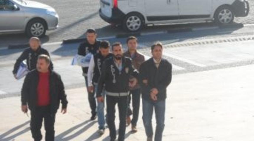 Marmaris&rsquo;te Bylock&rsquo;tan G&ouml;zaltına Alınan 2 &Ouml;ğretmen Tutuklandı