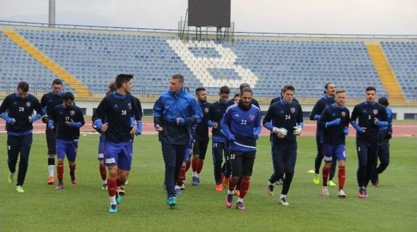 Karab&uuml;kspor&rsquo;da Kasımpaşa Hazırlıkları S&uuml;r&uuml;yor