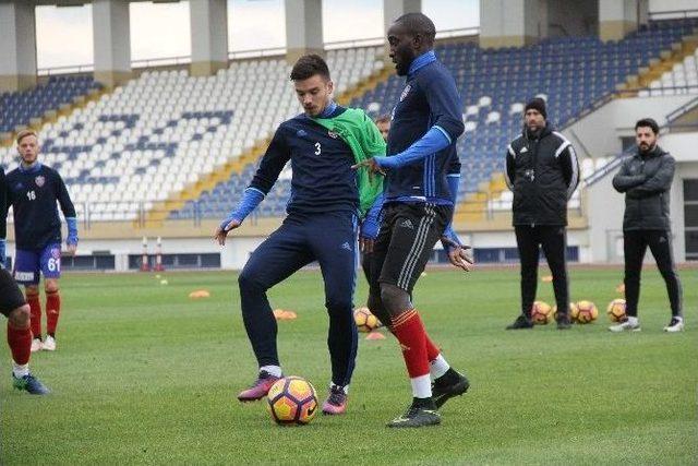 Karabükspor’da Kasımpaşa Hazırlıkları Sürüyor