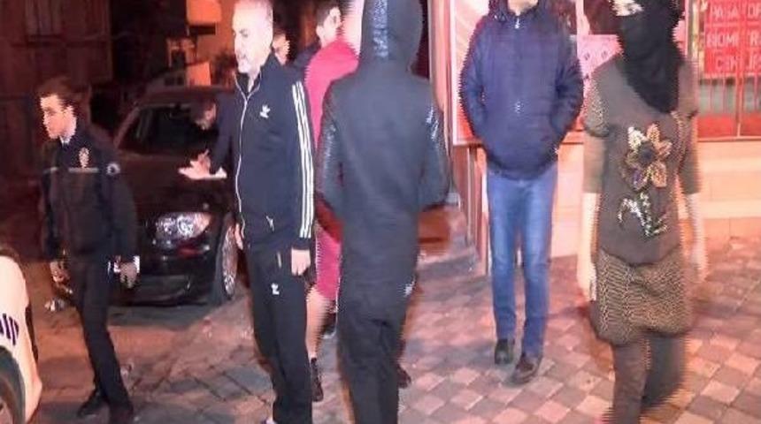 Bah&ccedil;elievler'de "polisiz" Deyip Soygun Yaptılar, 5 Kilo Altınla Ka&ccedil;tılar