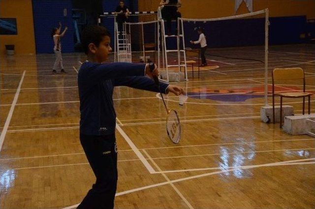 10 Kasım Atatürk’ü Anma Haftası Badminton Müsabakası Sona Erdi