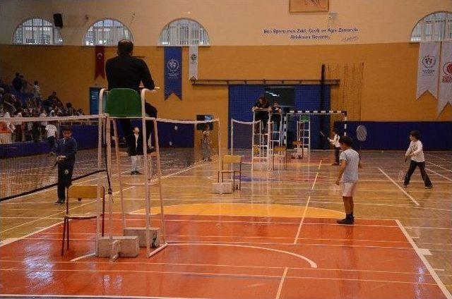 10 Kasım Atatürk’ü Anma Haftası Badminton Müsabakası Sona Erdi