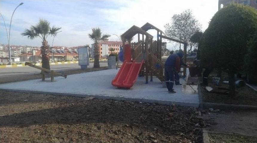 Ayvalık&rsquo;ta Ahmet Yorulmaz Parkı Yenileniyor