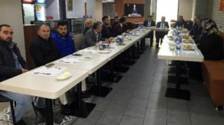 Başkan &Ccedil;etin Esnafın Taleplerini Dinledi