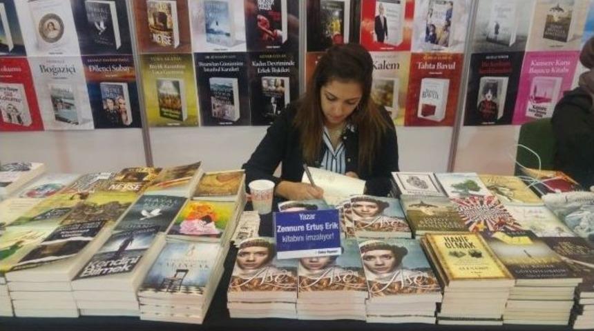 2 &Ccedil;ocuk Annesi Zennure&rsquo;nin &ldquo;ase&rdquo; Adlı Kitabı &Ccedil;ıktı