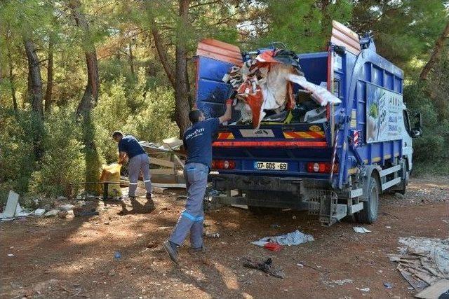 Konyaaltı Belediyesi’nden Çöp Toplayıcıların Depolarına Operasyon.