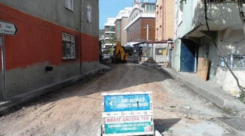 İzmit&rsquo;te &Ccedil;alışmalar S&uuml;r&uuml;yor